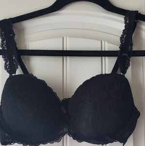 Tahari Black Floral Lace Bra